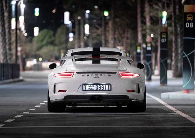 How to Use Porsche VIN Decoder Tool
